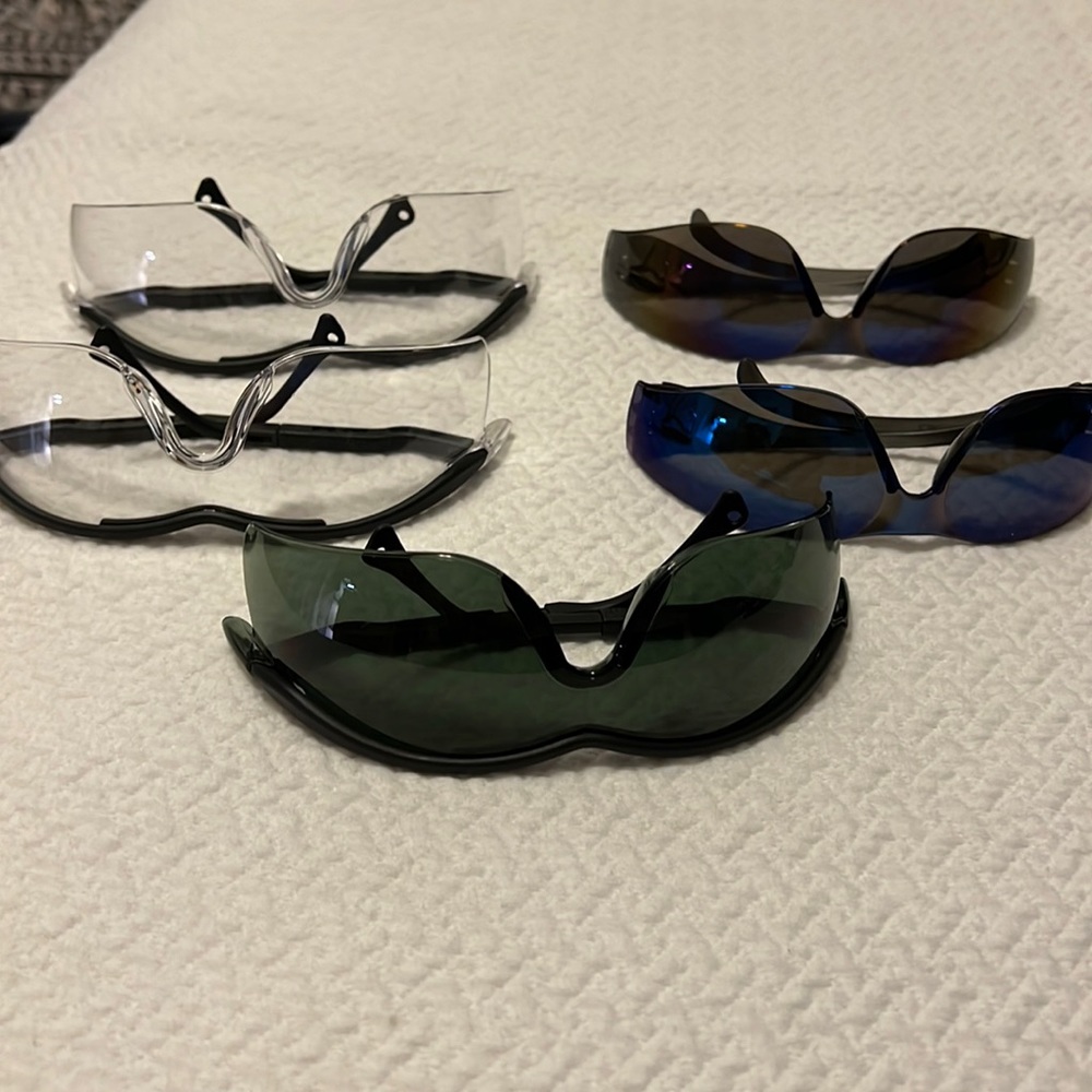 NWOT - Lot of 5 pairs of 3M safety glasses